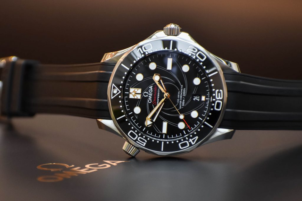 replica omega seamaster 007 watch.jpg